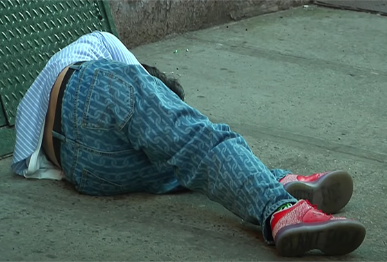 NIKE SB X STINGWATER