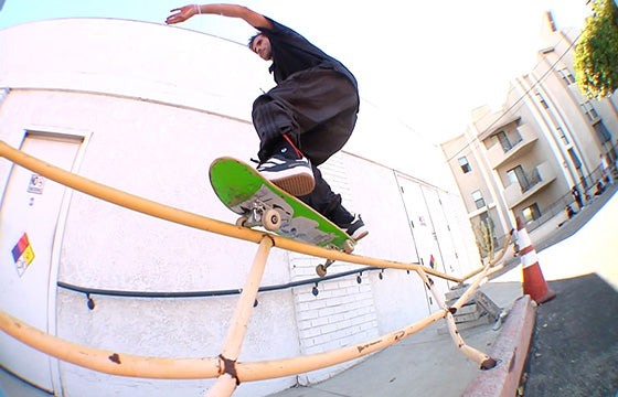 TOP HEAVY ENTERTAINMENT