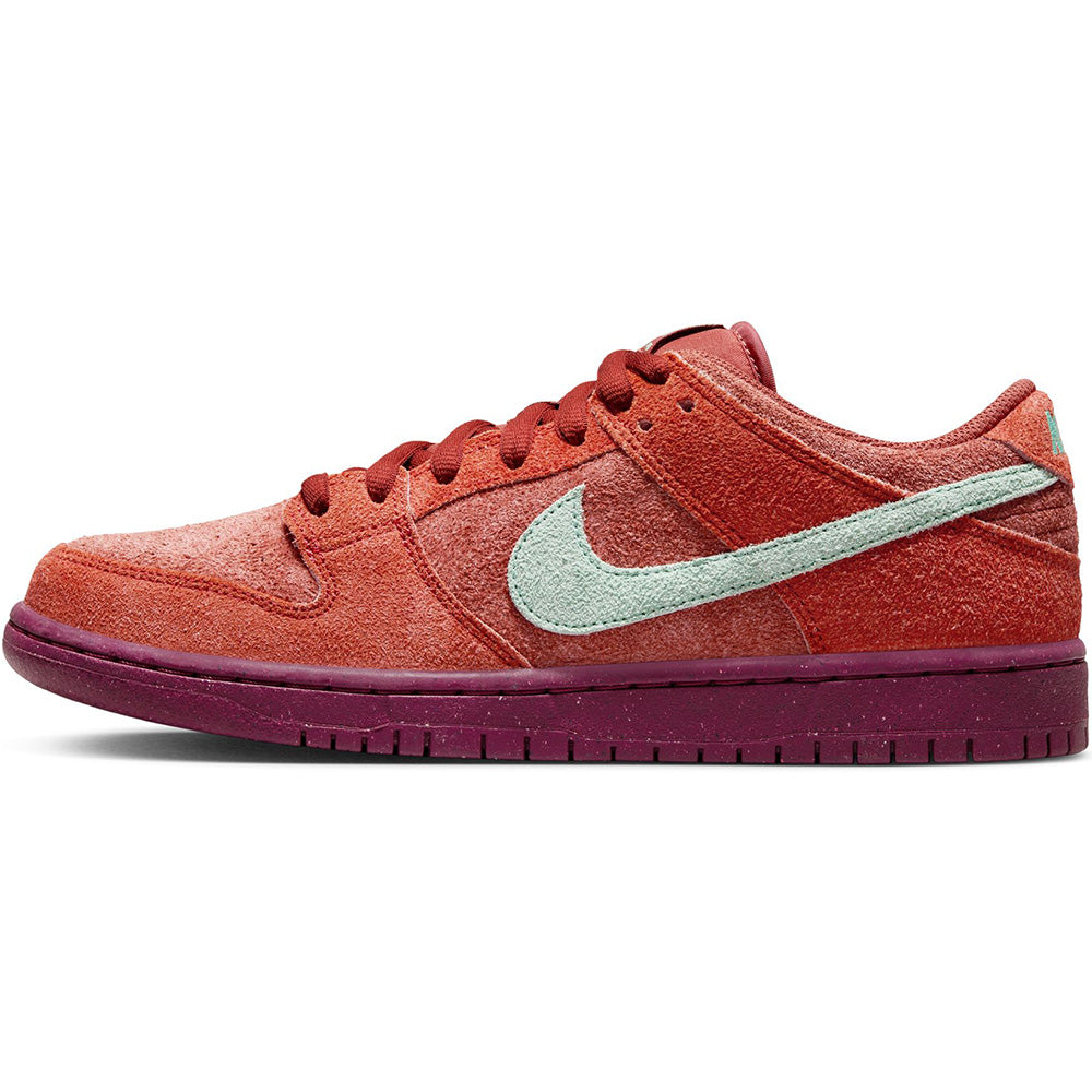 Nike SB Dunk Low Pro Premium Shoes Mystic Red/Emerald Rise-Rugged Orange