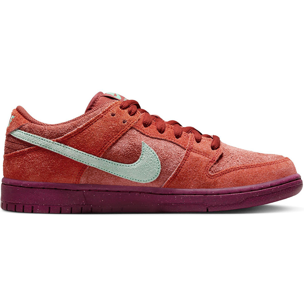 Nike SB Dunk Low Pro Premium Shoes Mystic Red/Emerald Rise-Rugged Orange