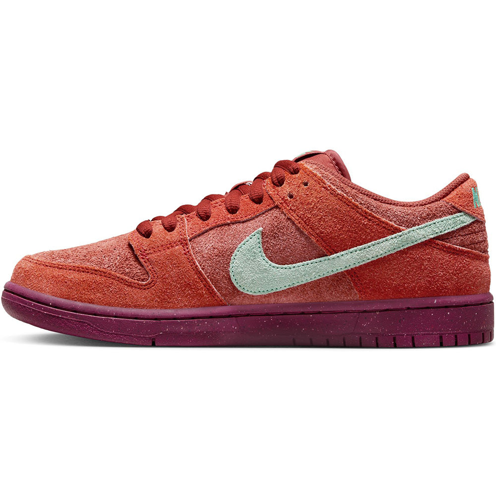 Nike SB Dunk Low Pro Premium Shoes Mystic Red/Emerald Rise-Rugged Orange