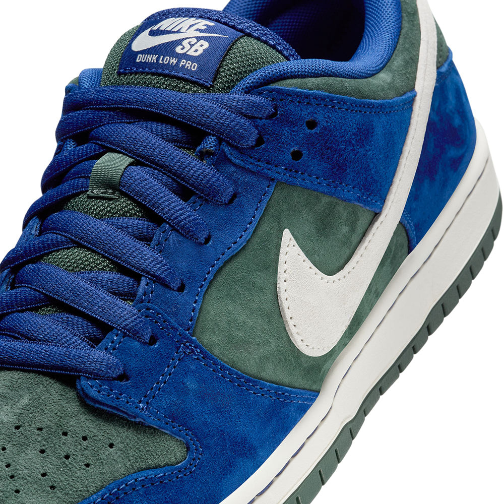 Nike SB Dunk Low Pro Shoes Deep Royal Blue/Sail-Vintage Green