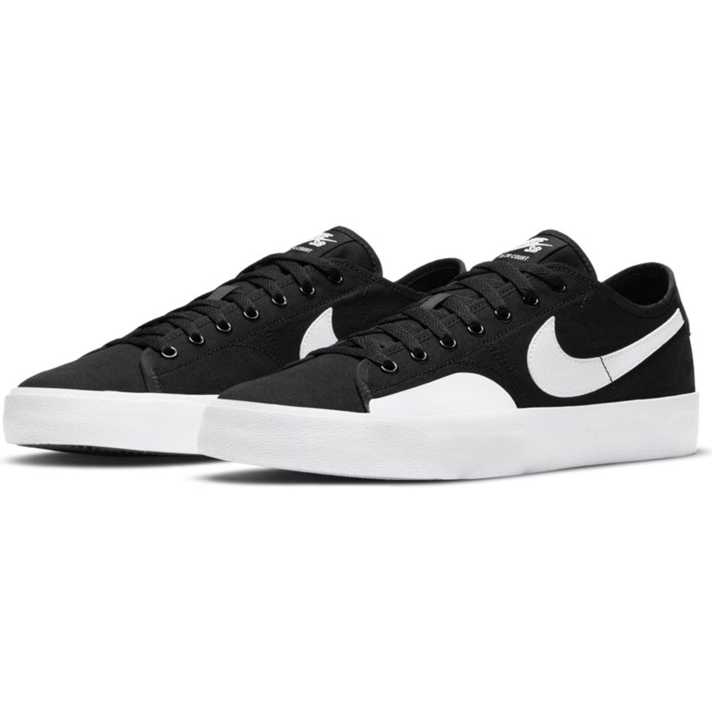 Nike SB BLZR Court black/white-black-gum light brown