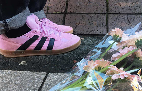 adidas Aloha Super One Black Eye