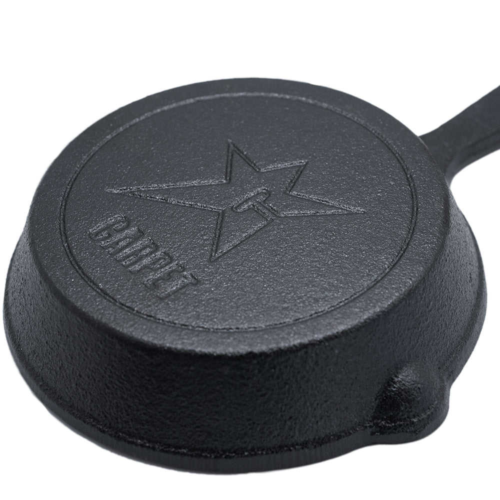 Carpet Company C-Star Cast Iron Egg Skillet