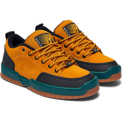 DC x Bronze 56K Clocker Shoes wheat/black