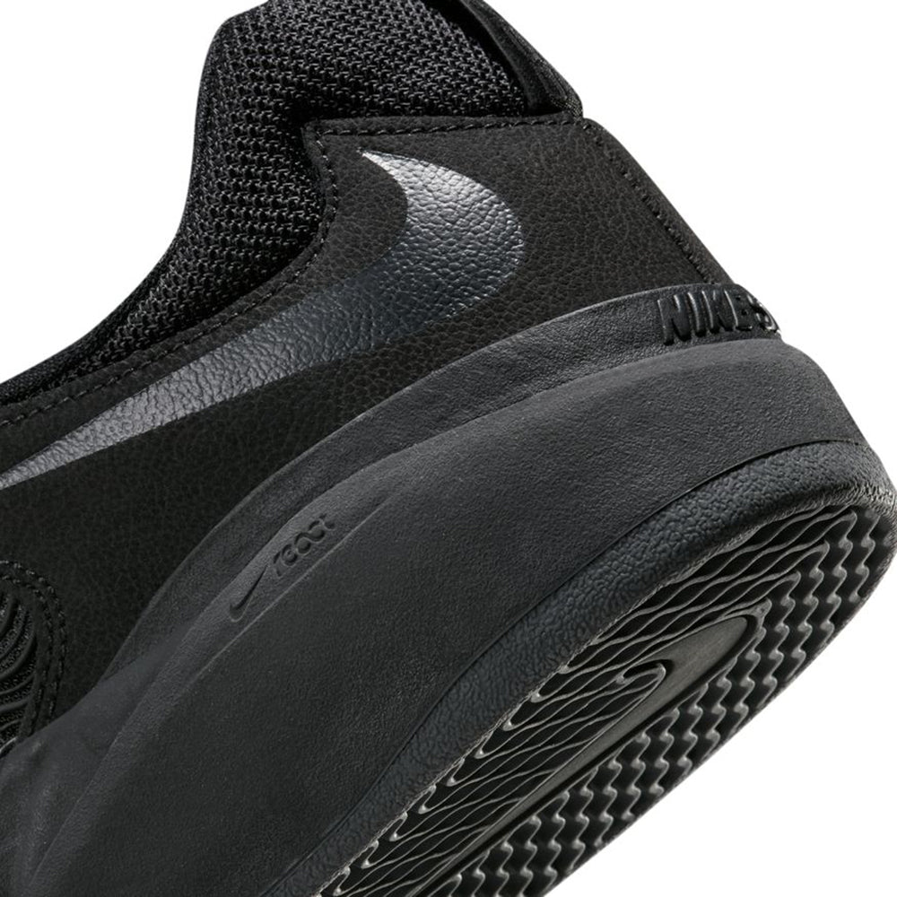 Nike SB Ishod Wair Premium Shoes Black/Black-Black-Black