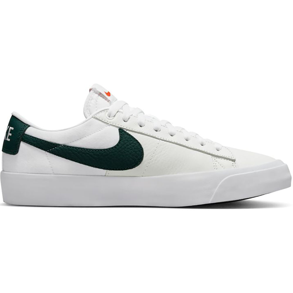 Nike SB Orange Label Zoom Blazer Low Pro GT ISO Shoes white/pro green-white-pro green