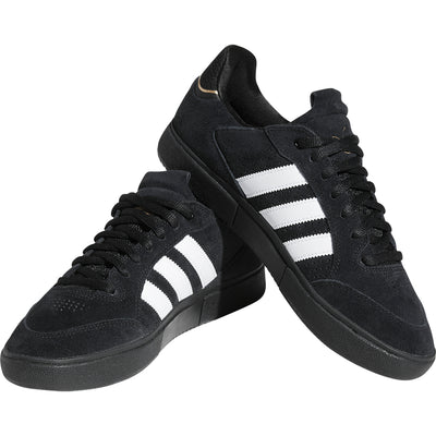 adidas Tyshawn Low Shoes Core Black/Cloud White/Gold Metallic