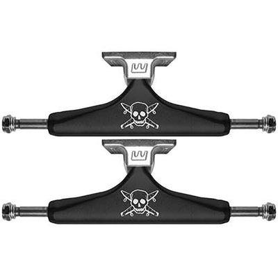 Royal 5 Street Pirate 5.25 black trucks (pair)